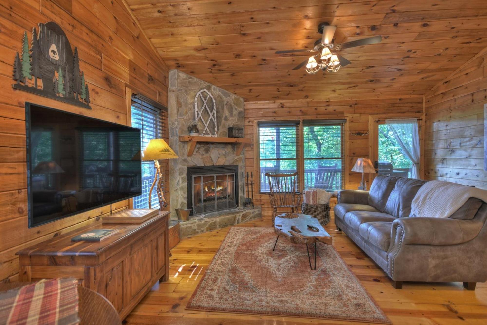Bearfoot Ridge Wood-Burning Fireplace Cozy Hot Tub Serene Views إليجاي المظهر الخارجي الصورة