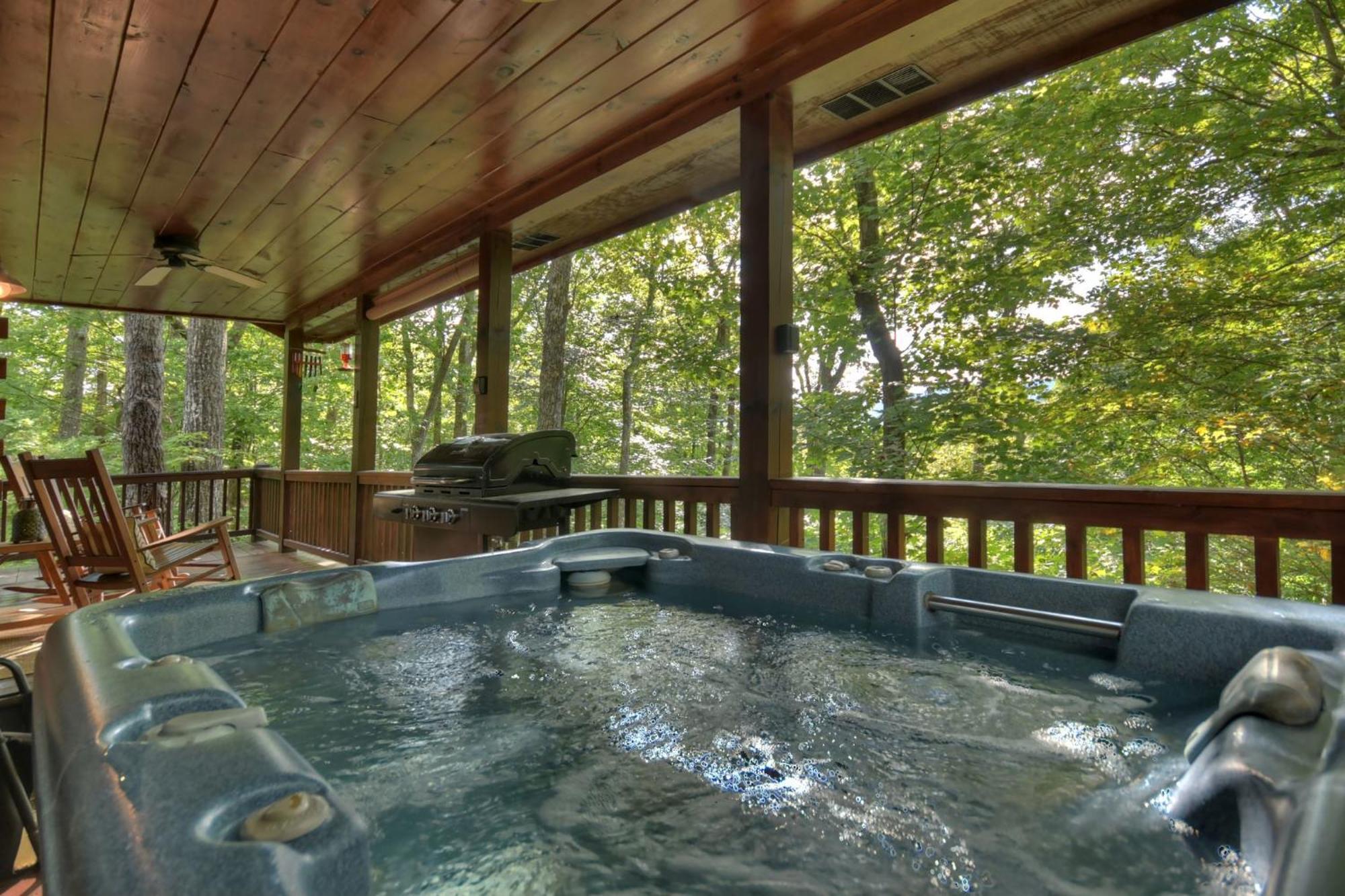 Bearfoot Ridge Wood-Burning Fireplace Cozy Hot Tub Serene Views إليجاي المظهر الخارجي الصورة
